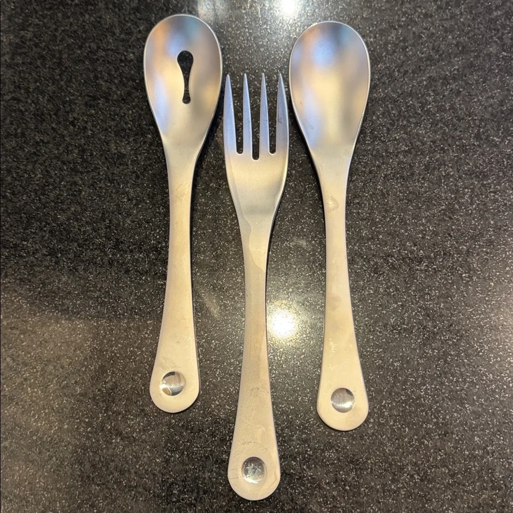 Robert Welch Design PENDULUM Stainless Flatware includes 3 SERVING , 44 pieces - Picture 6 of 8